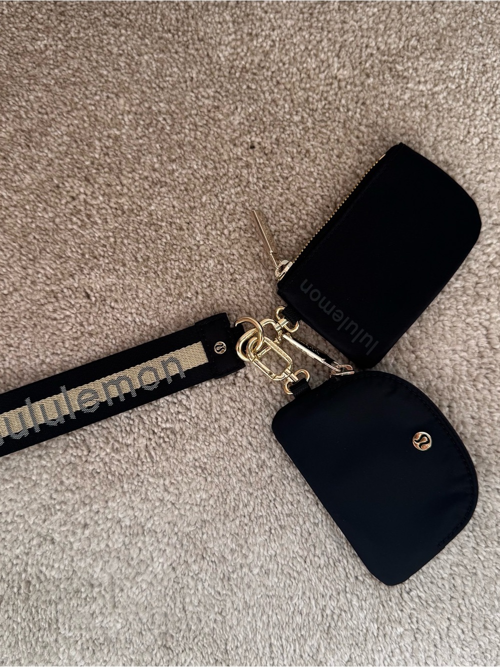 lululemon athletica dual pouch wristlet